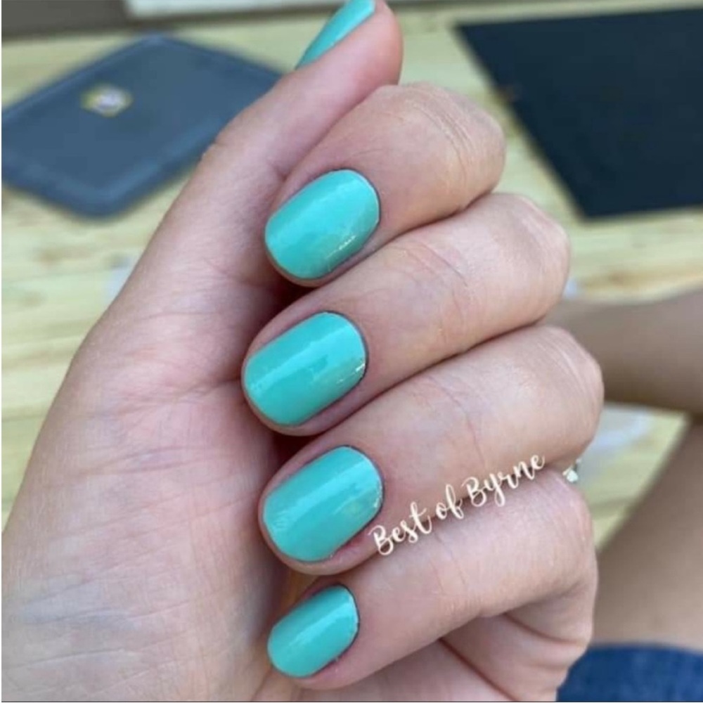 *Retired* Color Street: Oslo and Steady | Mint Green Pastel Spring Summer Pale - Picture 5 of 13